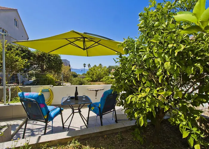 Apartman With Parking Space Hvar - 25169