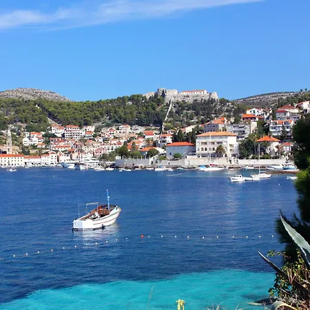 With Parking Space Hvar - 25169 Appartement